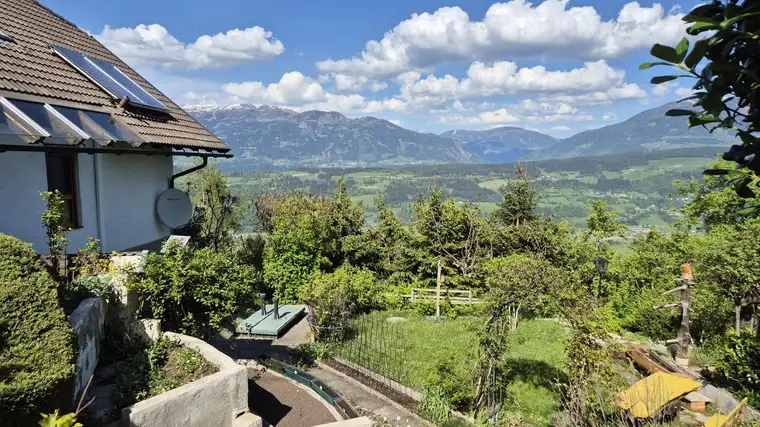 Charmantes Einfamilienhaus mit fantastischem Bergblick