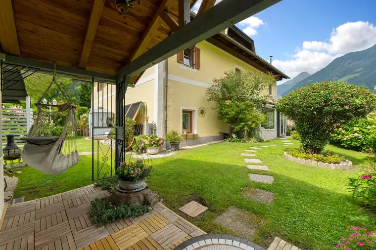 Elegante Altbau-Eigentumswohnung im Herzen des Mölltales