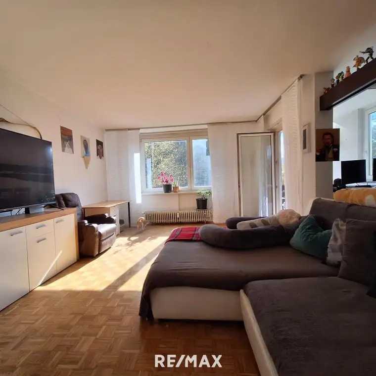 Helle, großzügige 2-Zimmerwohnung