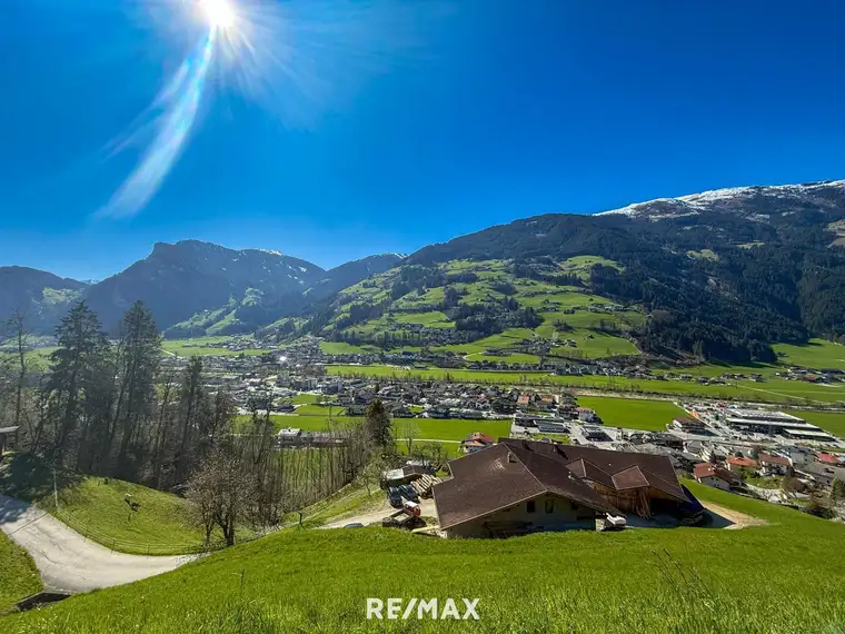Grundstück in unverbaubarer Aussichtslage im Zillertal
