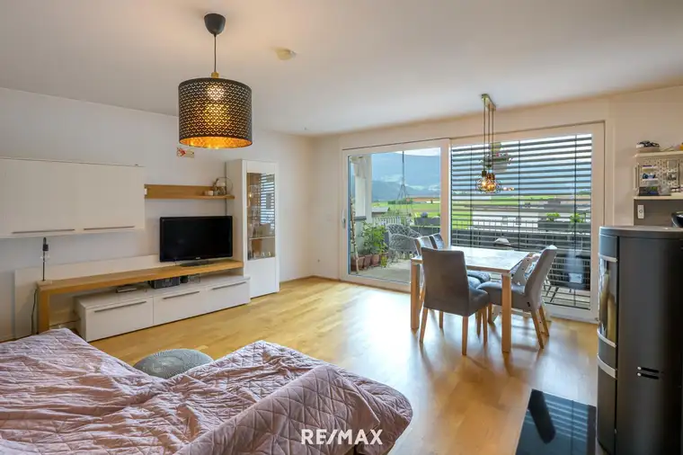 NEU! Wohnen mit Komfort: 3-Zimmer-Wohnung mit Lift, Terrasse &amp; 2 TG-Plätzen