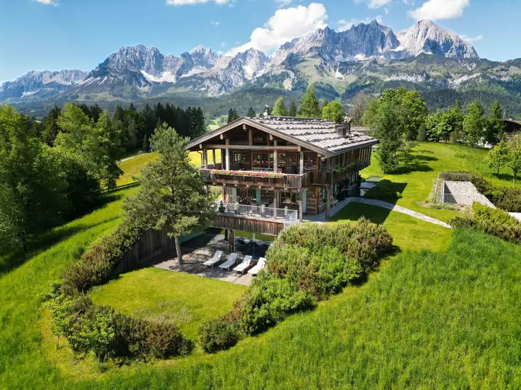 Nicola Knoll, LIVING DELUXE Real Estate GmbH