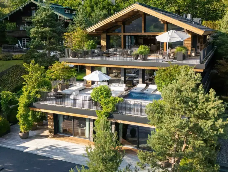 Nicola Knoll, LIVING DELUXE Real Estate GmbH