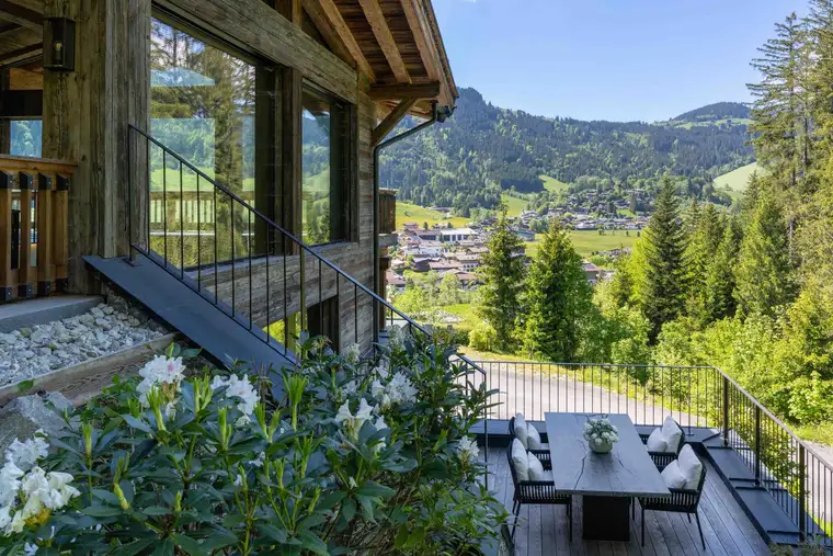 Nicola Knoll, LIVING DELUXE Real Estate GmbH