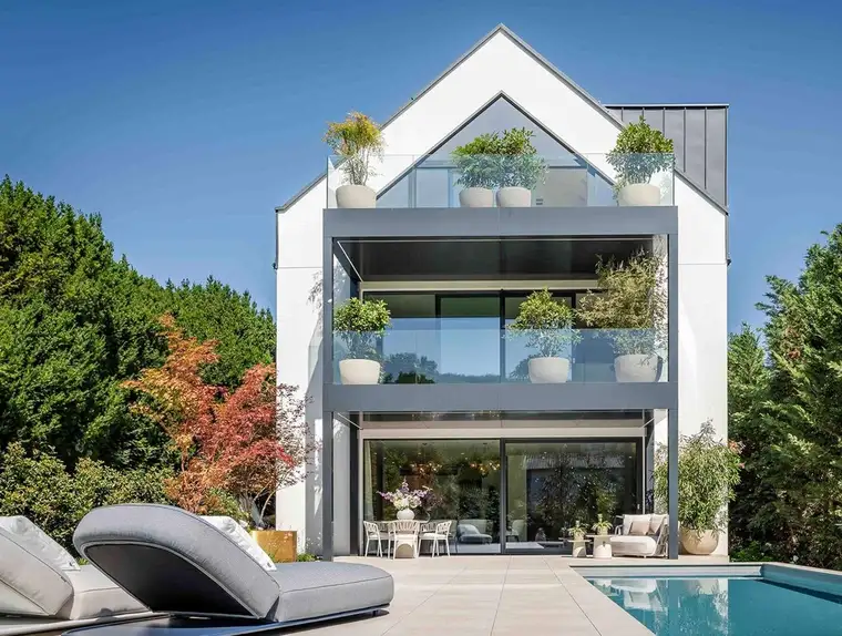 DI Susanne Thomanek, LIVING DELUXE Real Estate GmbH