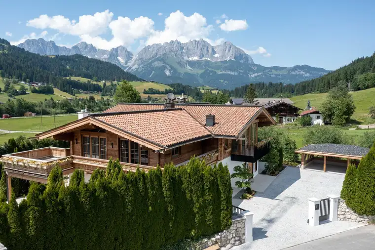 Nicola Knoll, LIVING DELUXE Real Estate GmbH