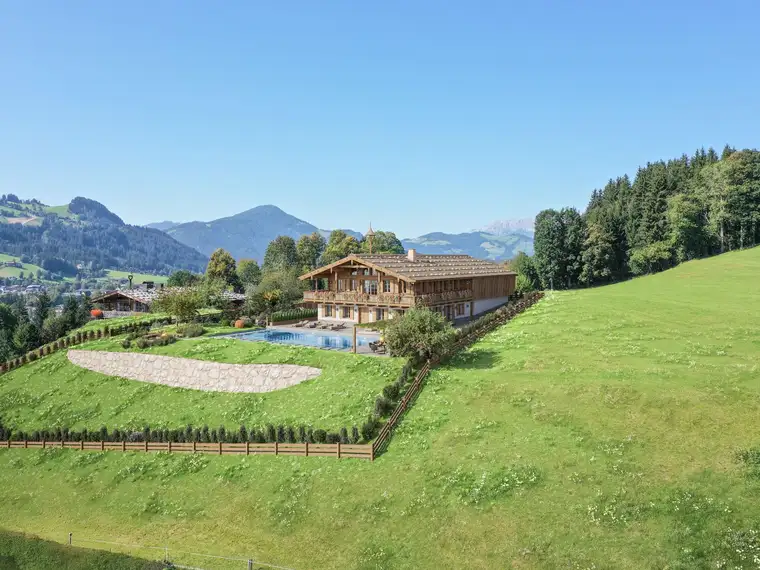 Nicola Knoll, LIVING DELUXE Real Estate GmbH