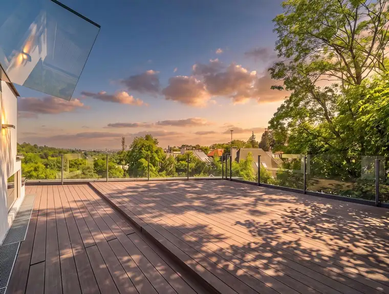DI Susanne Thomanek, LIVING DELUXE Real Estate GmbH