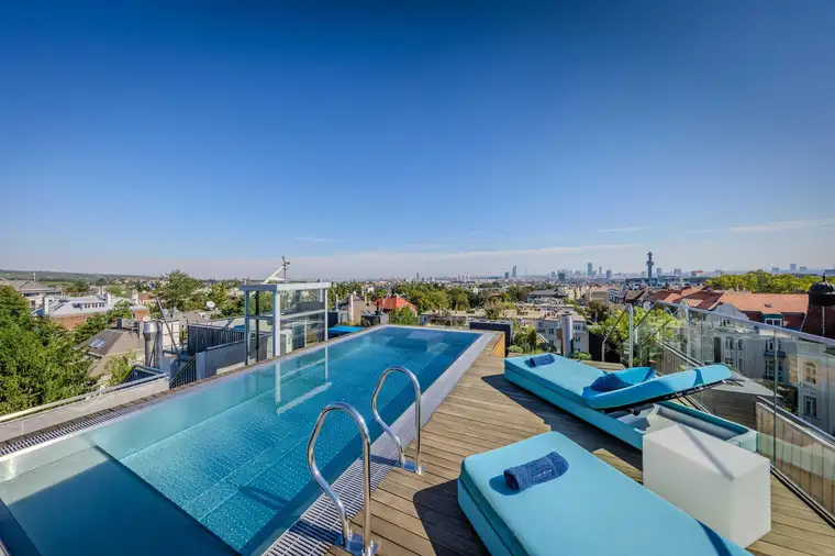Jens Svete, LIVING DELUXE Real Estate GmbH
