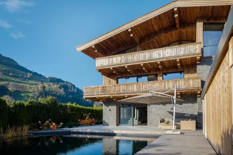 Luxus-Apartment mit eigenem Naturschwimmteich - TOURISTISCHE WIDMUNG