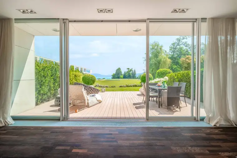 Tina Pühringer, LIVING DELUXE Real Estate GmbH