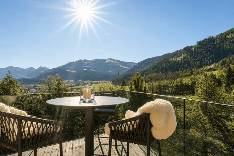 Nicola Knoll, LIVING DELUXE Real Estate GmbH