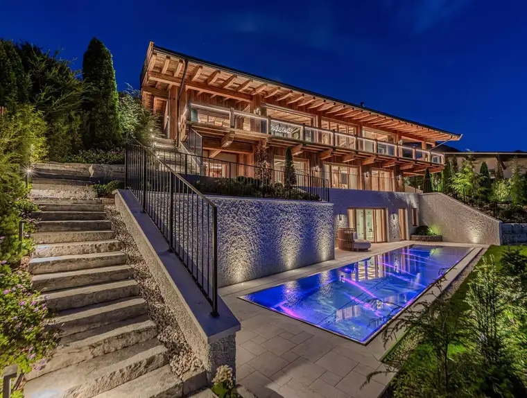 Nicola Knoll, LIVING DELUXE Real Estate GmbH