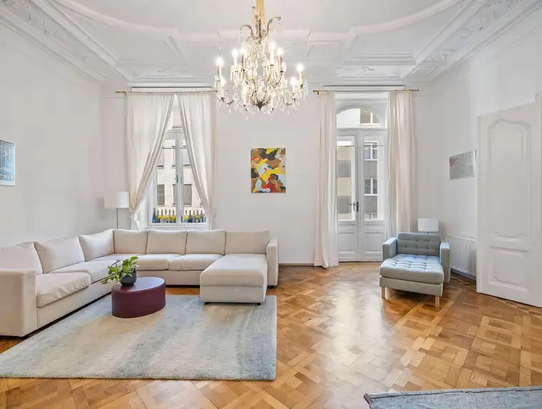 Jens Svete, LIVING DELUXE Real Estate GmbH