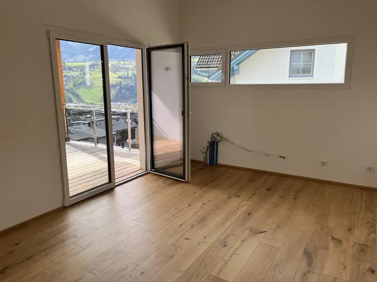 Erstbezug - traumhafte Wohnung am Sonnenhang!