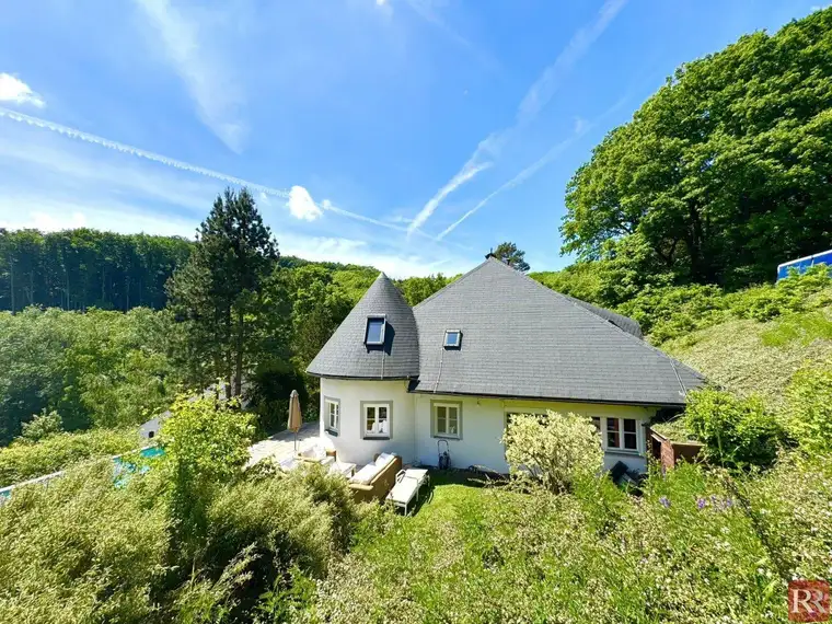 Repräsentatives Einfamilienhaus in Grünruhelage