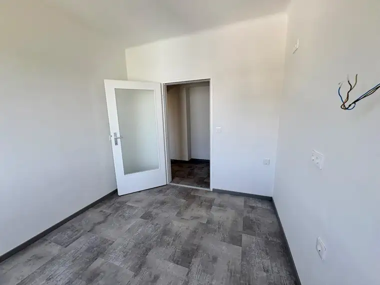 Erstbezug nach Sanierung - 2 Zimmer