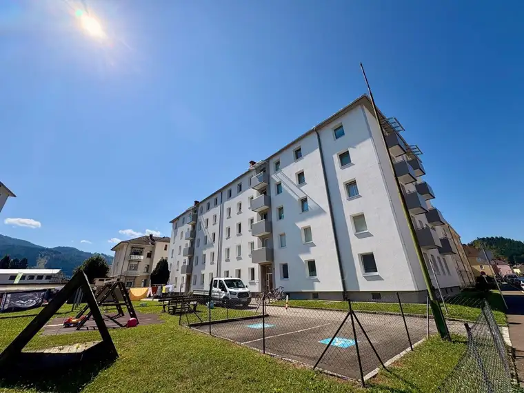 AB OKTOBER: LEITENDORF | 2 Zimmer | Balkon