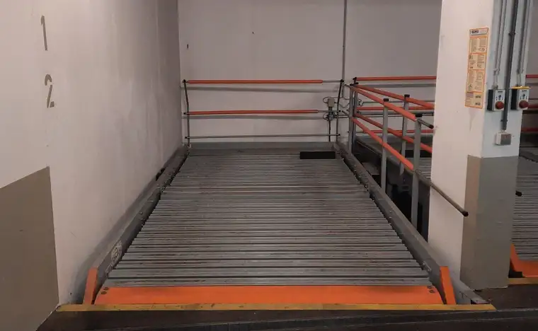 BARRIEREFREIER GARAGENPLATZ NÄHE NEUBAUGASSE
