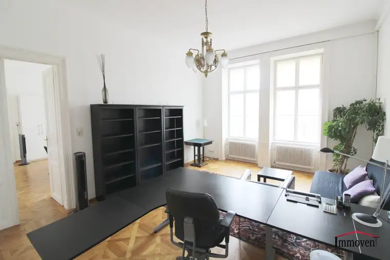 BOTSCHAFTSVIERTEL - große Bürofläche möbliert!