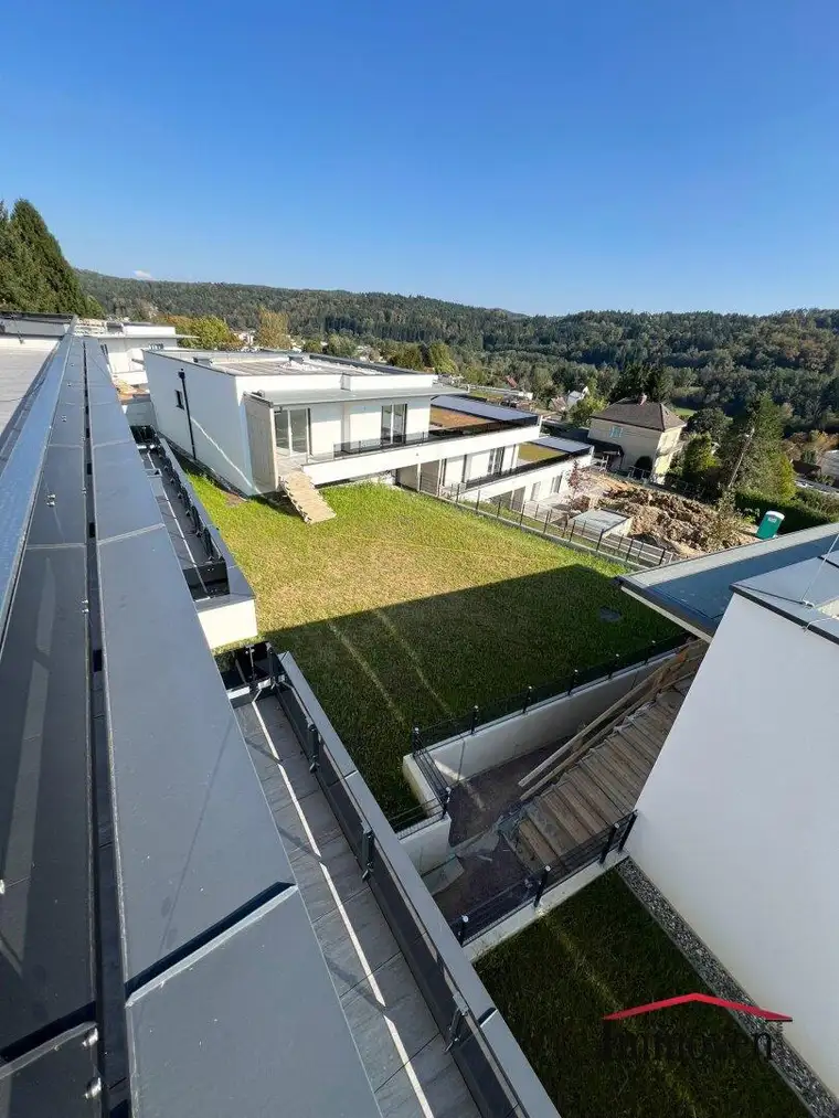 ERSTBEZUG - RUHELAGE in Mariatrost: moderne 4-Zimmerwohnung mit Terrasse, mit Garten und 2 Tiefgaragenplätze