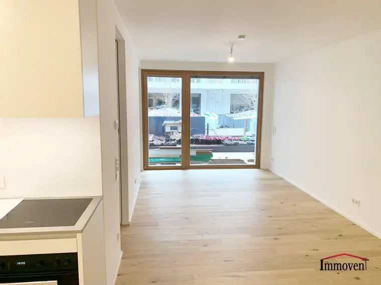 TOPLAGE und ERSTBEZUG: Hofseitige, moderne 2-Zimmerwohnung mit großer Loggia!
