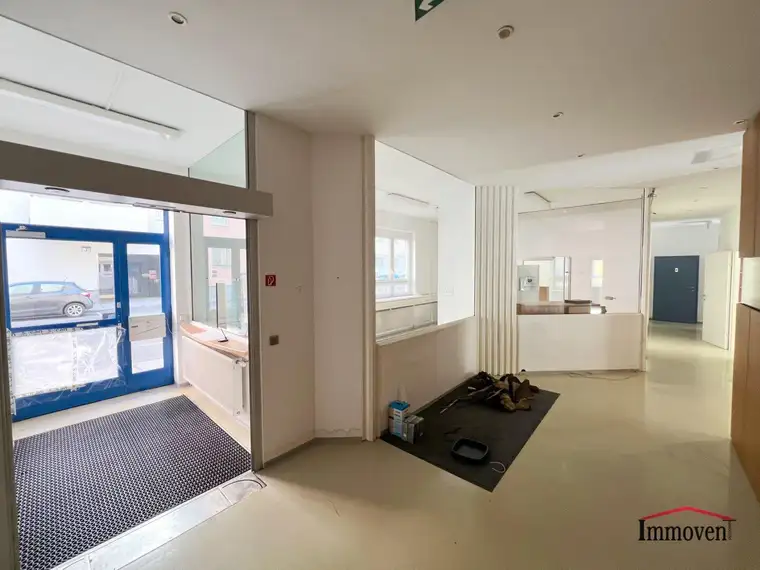 PROVISIONSFREI - Straßenseitiges Büro beim Nordwestbahnviertel! (Mietbeginn nach Vereinbarung)