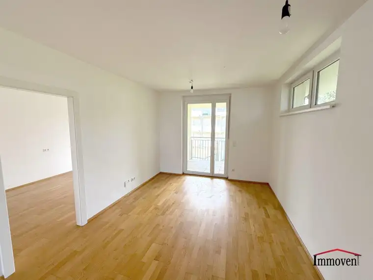 Sehr schöne und helle 2-Zimmerwohnung mit Balkon!