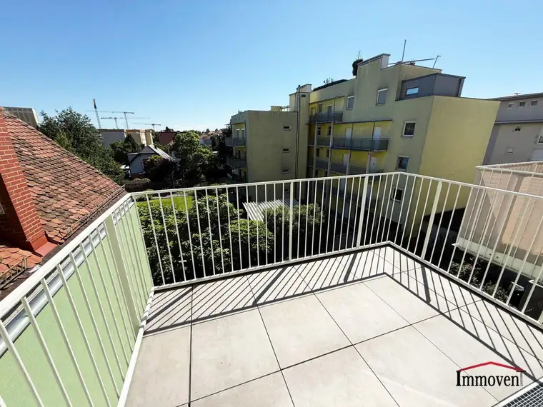 Moderne 4-Zimmermaisonette mit Balkon in zentraler Lage!