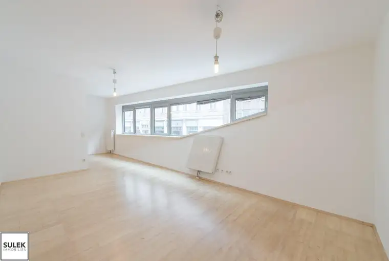 Kaiserstraße: 1.OG - Single Hit Wohnung - ab sofort beziehbar - U6-Nähe! Miete inkl. Heizkosten!