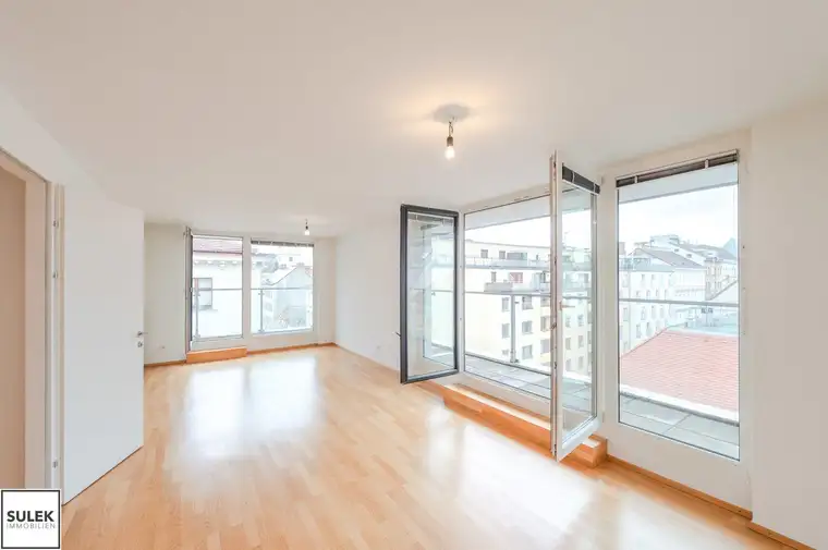 *** Dachgeschoßgenießer aufgepasst *** 4 Zimmer zentral begehbar in der Zieglergasse 50 *** - ab 01.08.!
