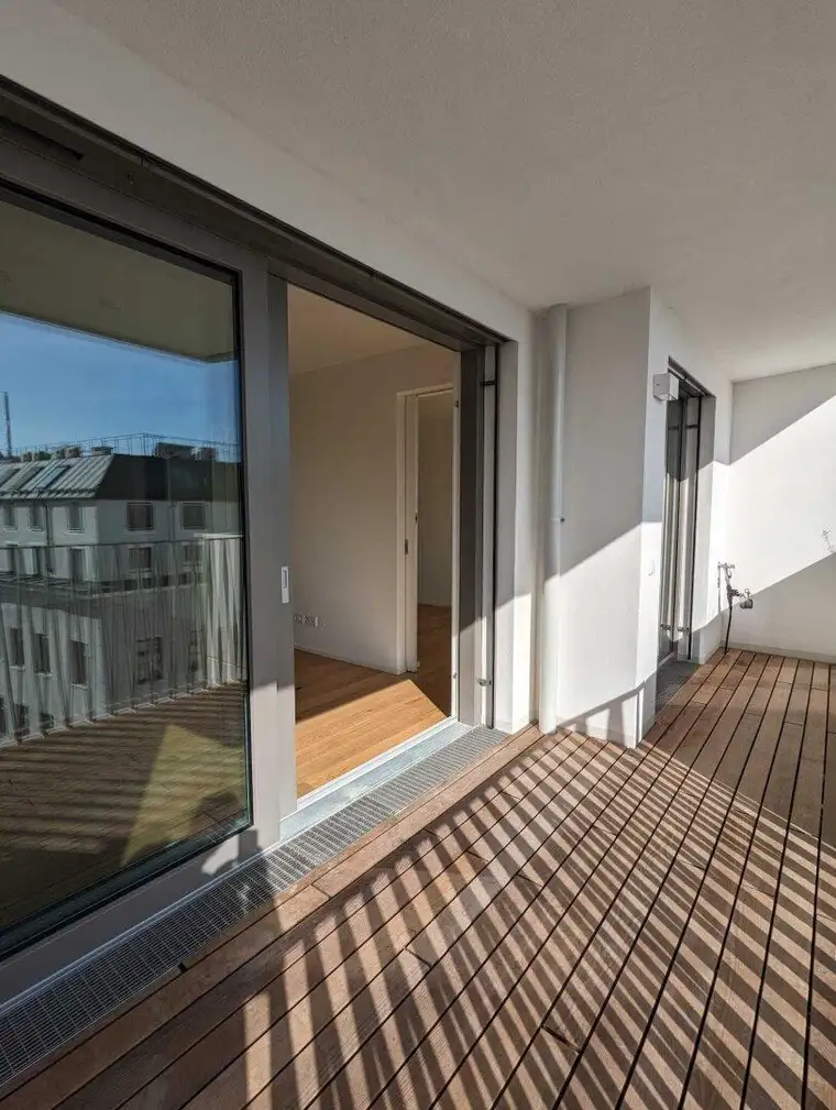 Projekt Schön102: Erstbezugswohnung 2 Zimmer mit Loggia im 1.OG mit Blick auf die Schönbrunner Straße - ab sofort