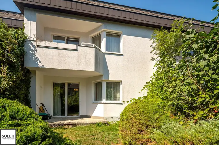 Mauerbach: gepflegtes Reihenhaus mitten im Grünen mit perfektem Grundriss