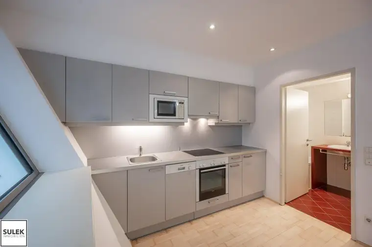 Miete inkl. Heizkosten! Erstbezug nach Sanierung! perfekte Pendlerwohnung - ideal angebunden (U6, Regionalzüge, Flughafenverbindung)