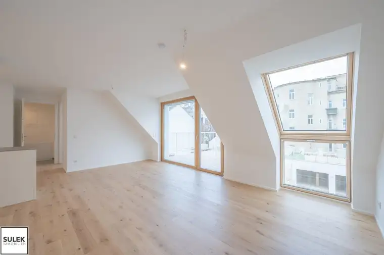 Lange Wege sind Vergangenheit! Belebte Lage &amp; dennoch ruhig! 2 Zimmer + AR, SR, Balkon! Gut geschnitten!