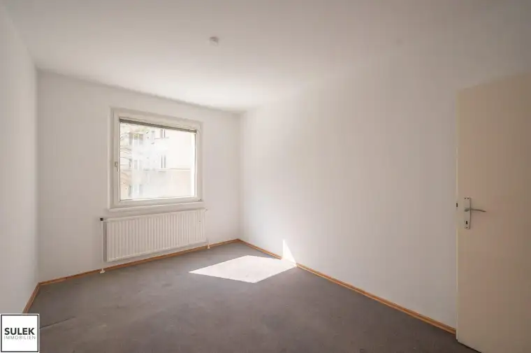 ERSTBEZUG nach Sanierung: 4 Zimmer Wohnung in der Johannagasse beziehbar ab 09/25!