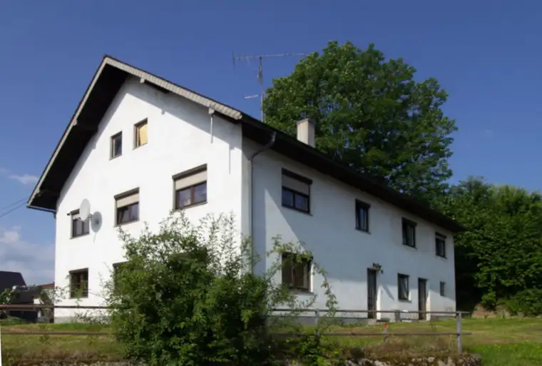 Neuer Preis: Objekt in guter Lage mit viel Platz - ausbaufähig!