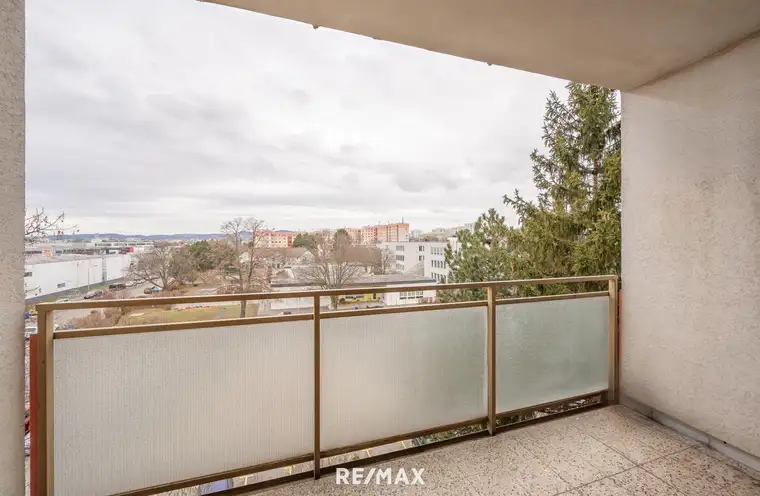 3-ZIMMER-WOHNUNG I WEST-LOGGIA I RUHIG