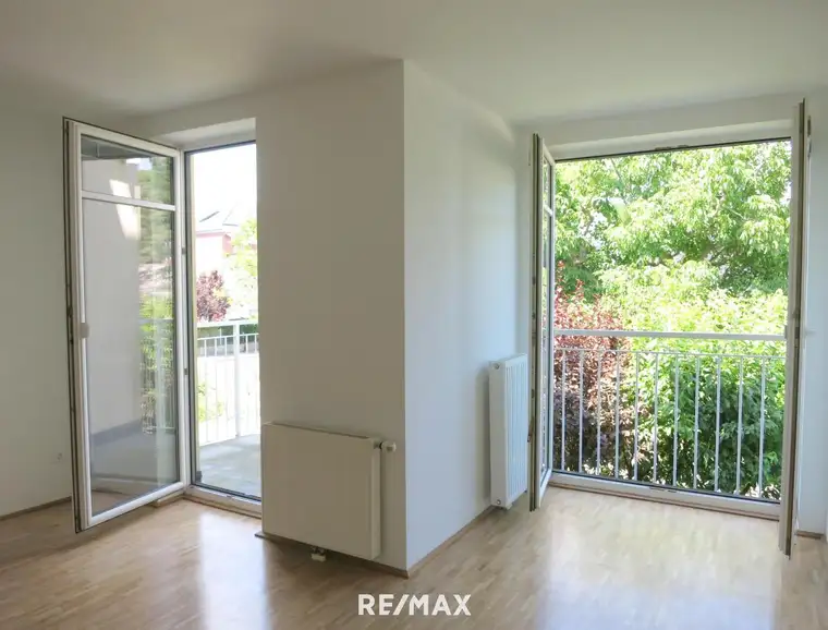 Helle 3-Zimmer Wohnung mit 2 Balkonen und Gartenmitbenutzung !