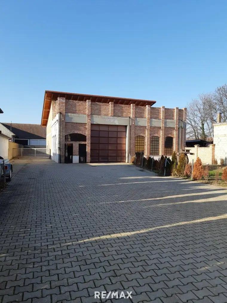 Ihr Traumhaus in Gols: 2.400 m² Baugrund mit 280 m² Rohbau, Terrasse und 10 Stellplätzen!