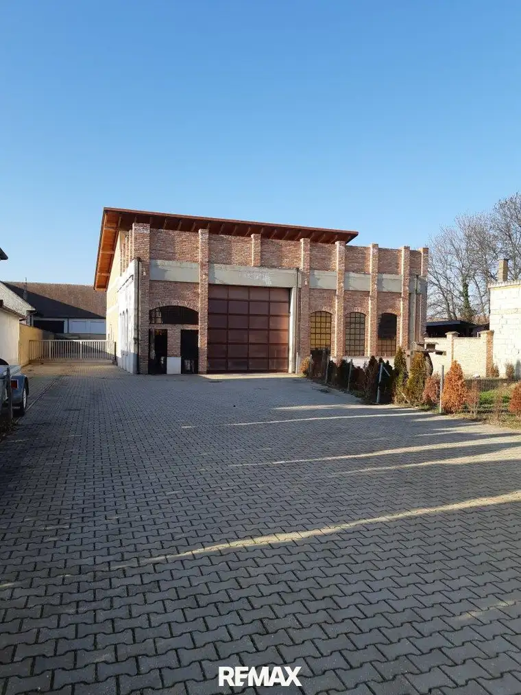 Ihr Traumhaus in Gols: 2.400 m² Baugrund mit 280 m² Rohbau, Terrasse und 10 Stellplätzen!