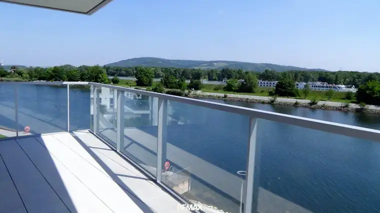 Nie wieder schwitzen! Direkt vor der Terrasse ins Wasser ;-)