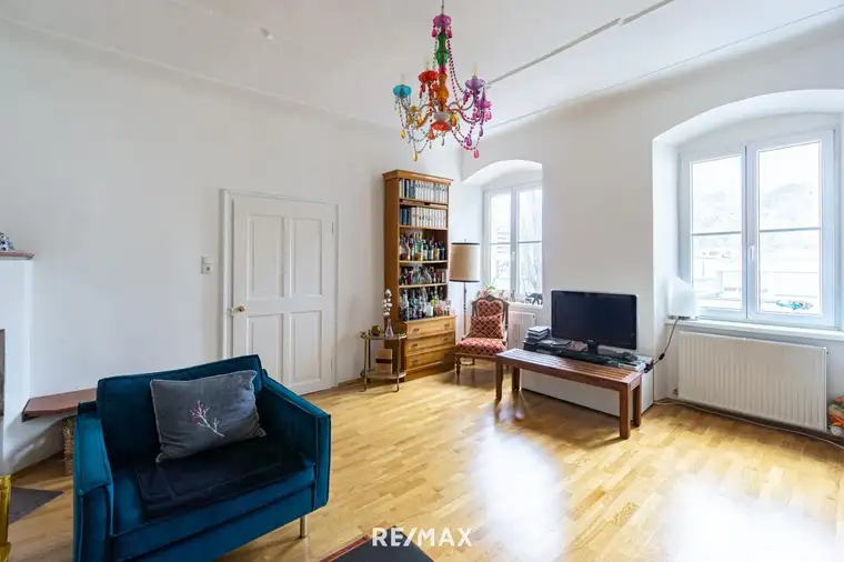 Preisreduktion Innenstadt: Helle 6-Zimmerwohnung am Innrain