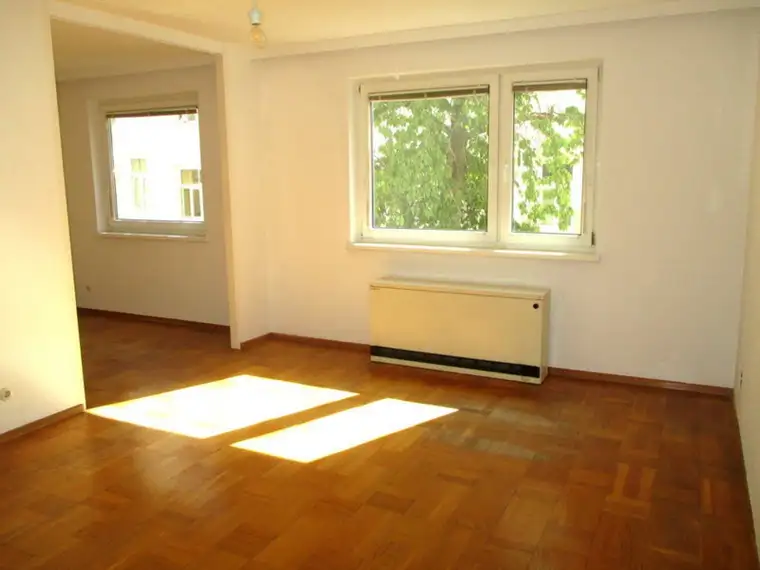 Traumhafte 2,5-Zimmer-Wohnung - Ihre ruhige Wohnoase inmitten der Stadt