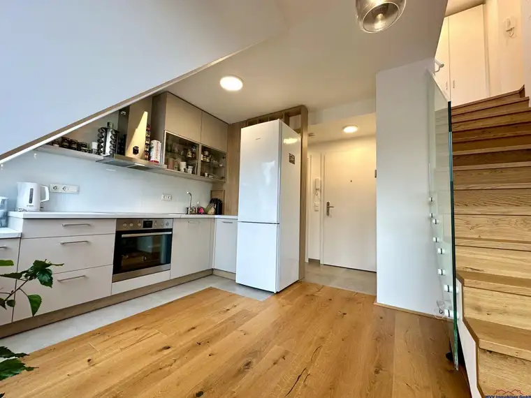 Stylische Neubaumaisonette mit Komfortausstattung und XL-Terrasse