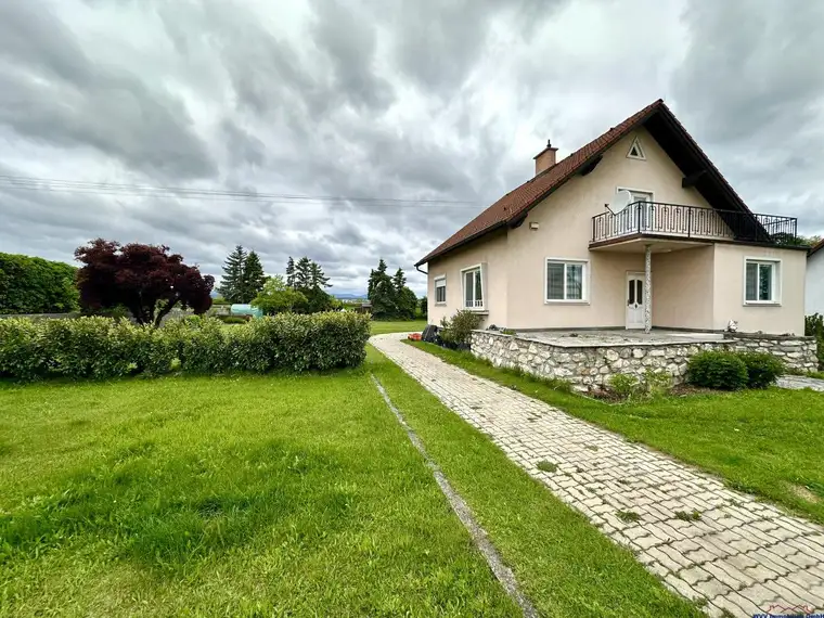 Einfamilienhaus mit 1.480m2 großem Garten am Tirolerbach mit ausbaufähigem Dachgeschoss &amp; Anlagepotential, Grundstücksteilung auch möglich