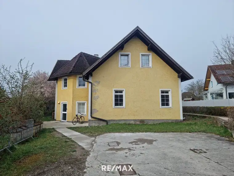 Anlageobjekt mit 4 Wohneinheiten