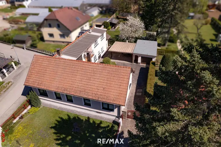 Einfamilienhaus in Ossarn mit großem Garten