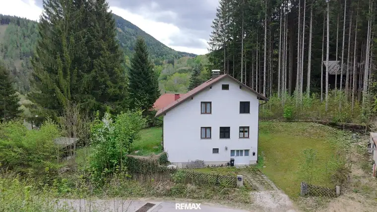 Einfamilienhaus in Annaberg mit großem Garten