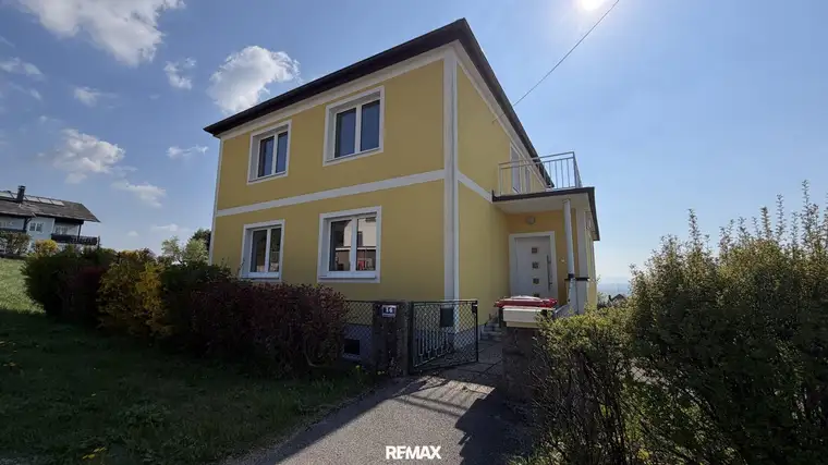 Familienhaus mit traumhaftem Ausblick – 8 Zimmer voller Möglichkeiten
